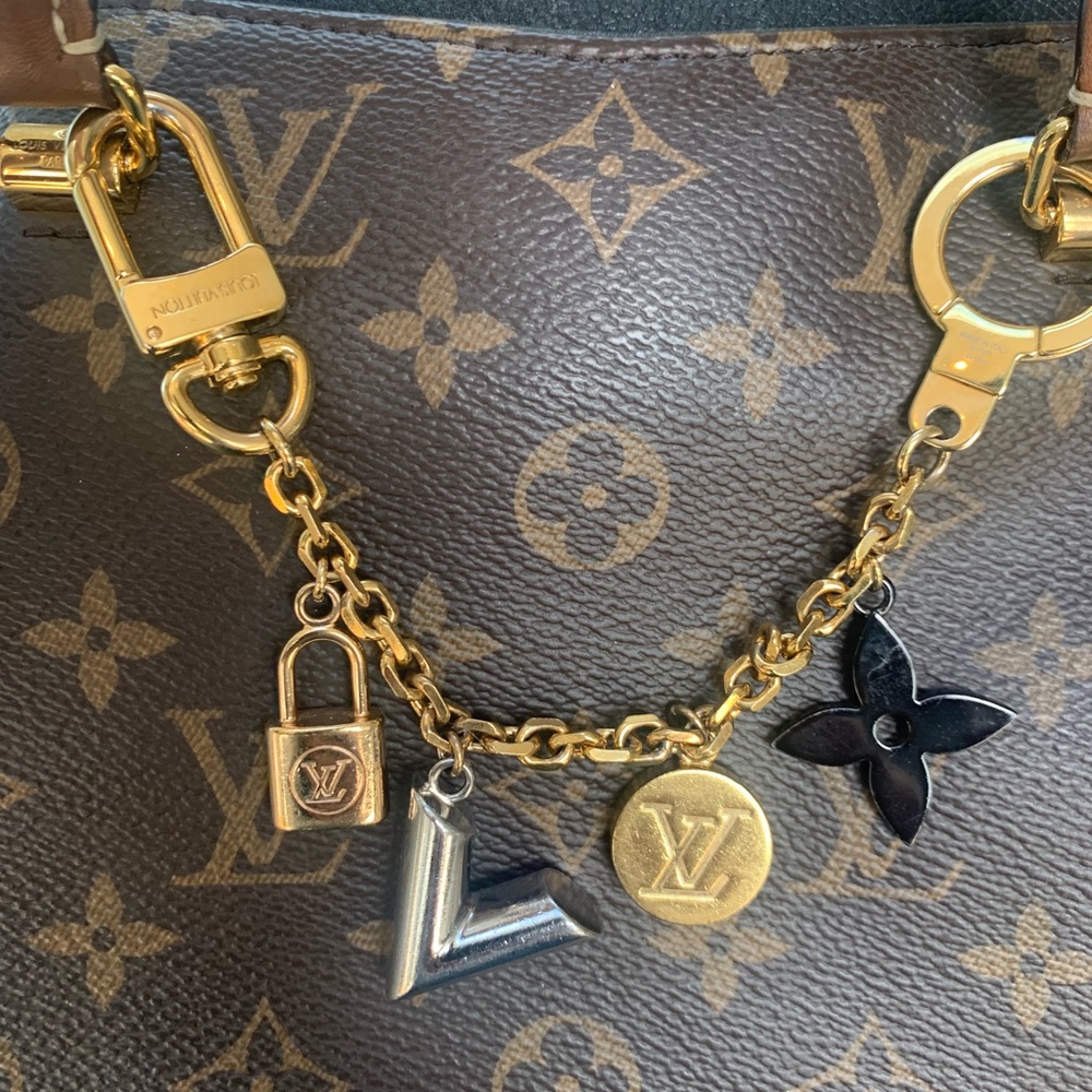 Louis Vuitton Kaledio V Multi Charm Bag Chain